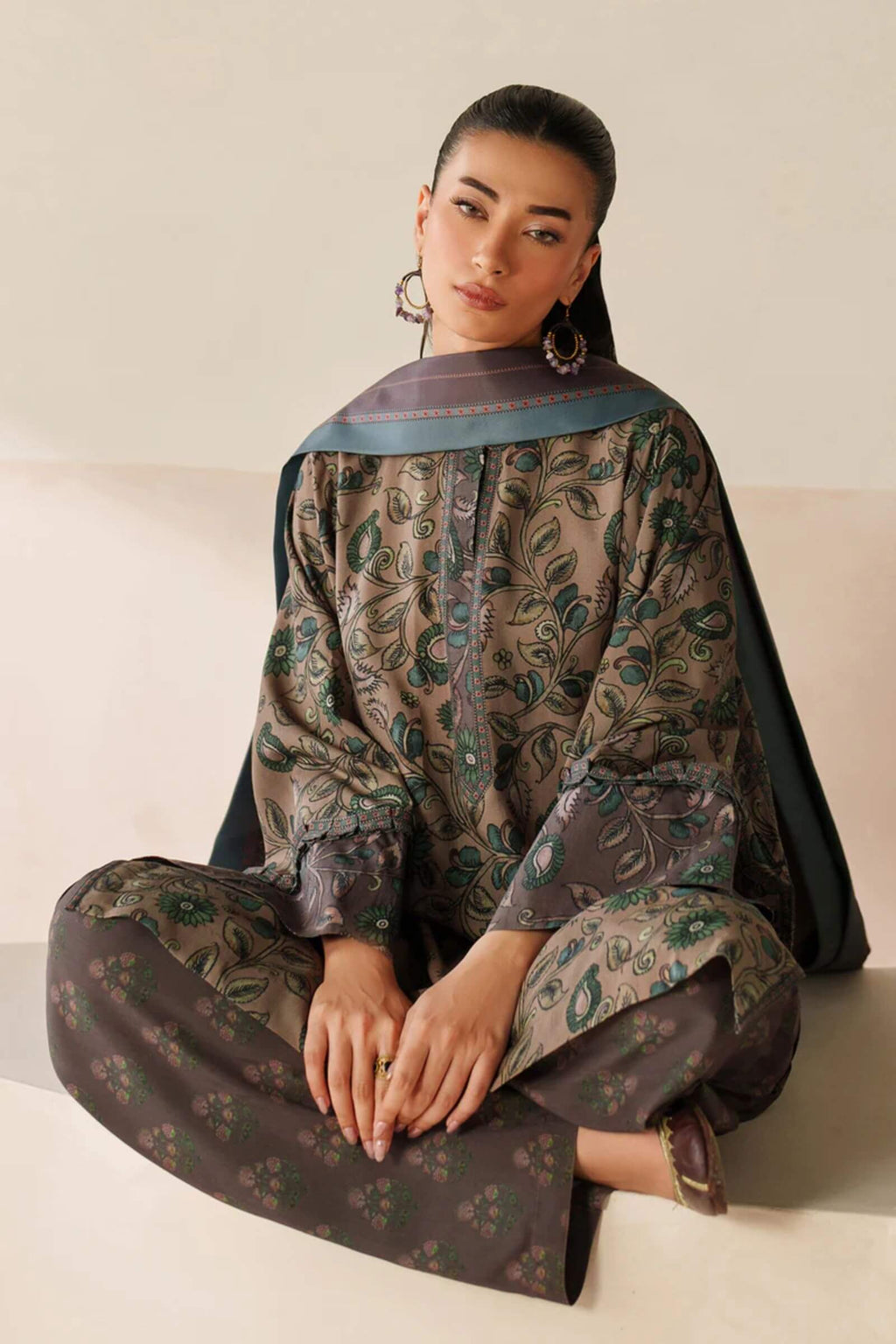 KHADDER WITH PATCHES