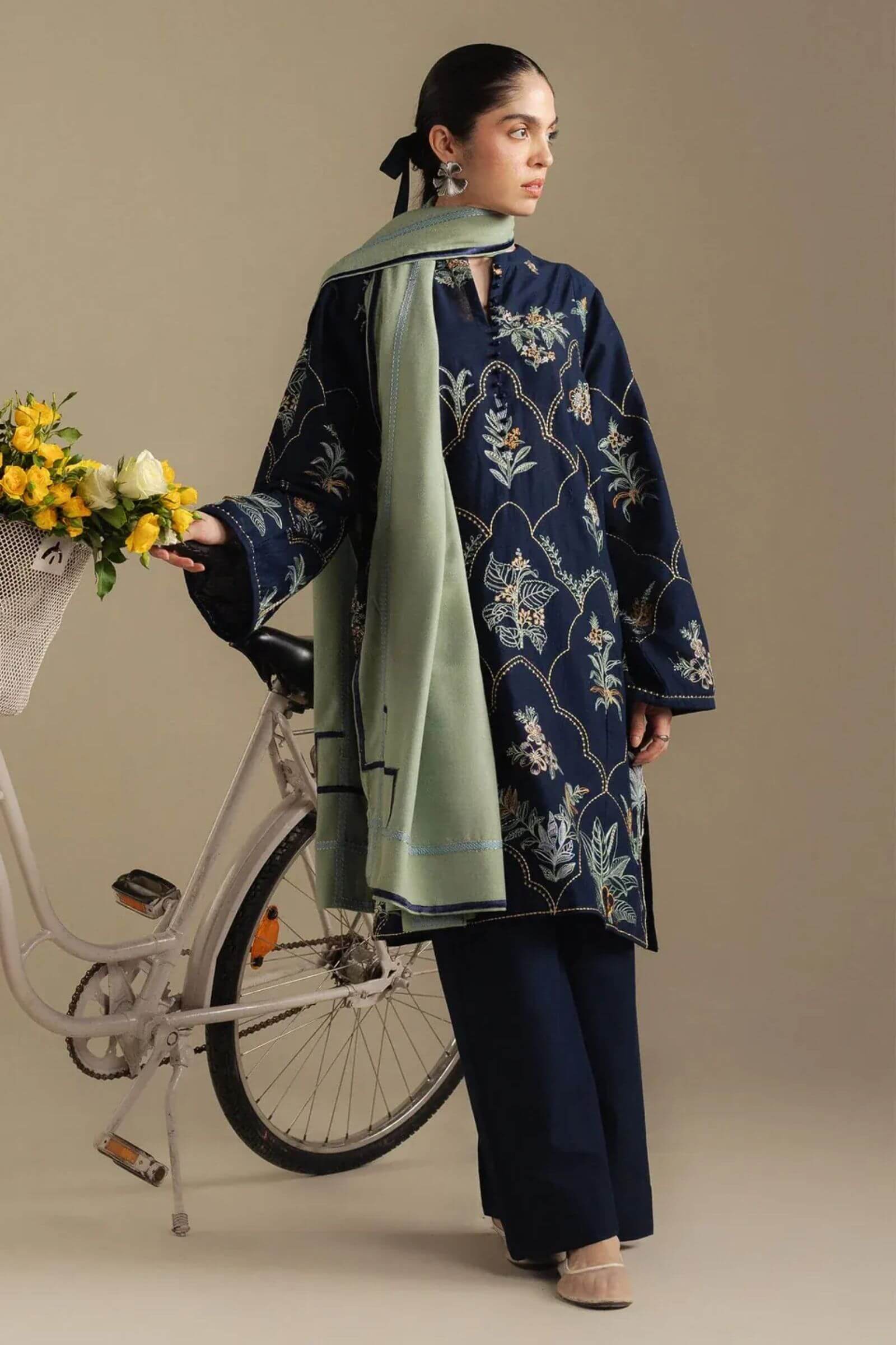 Dhanak with Dupatta Patches