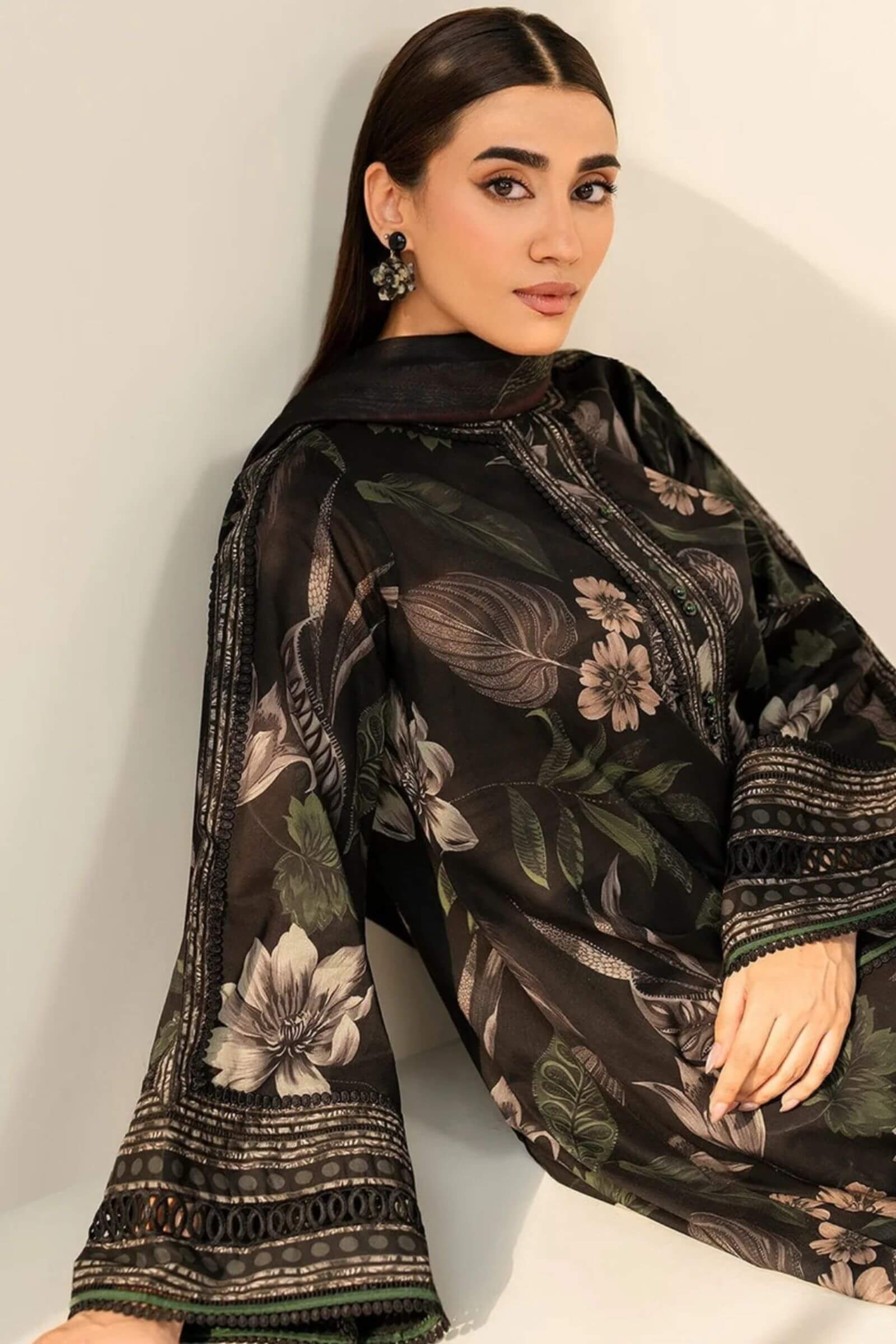 KHADDER WITH PATCHES 3Pc