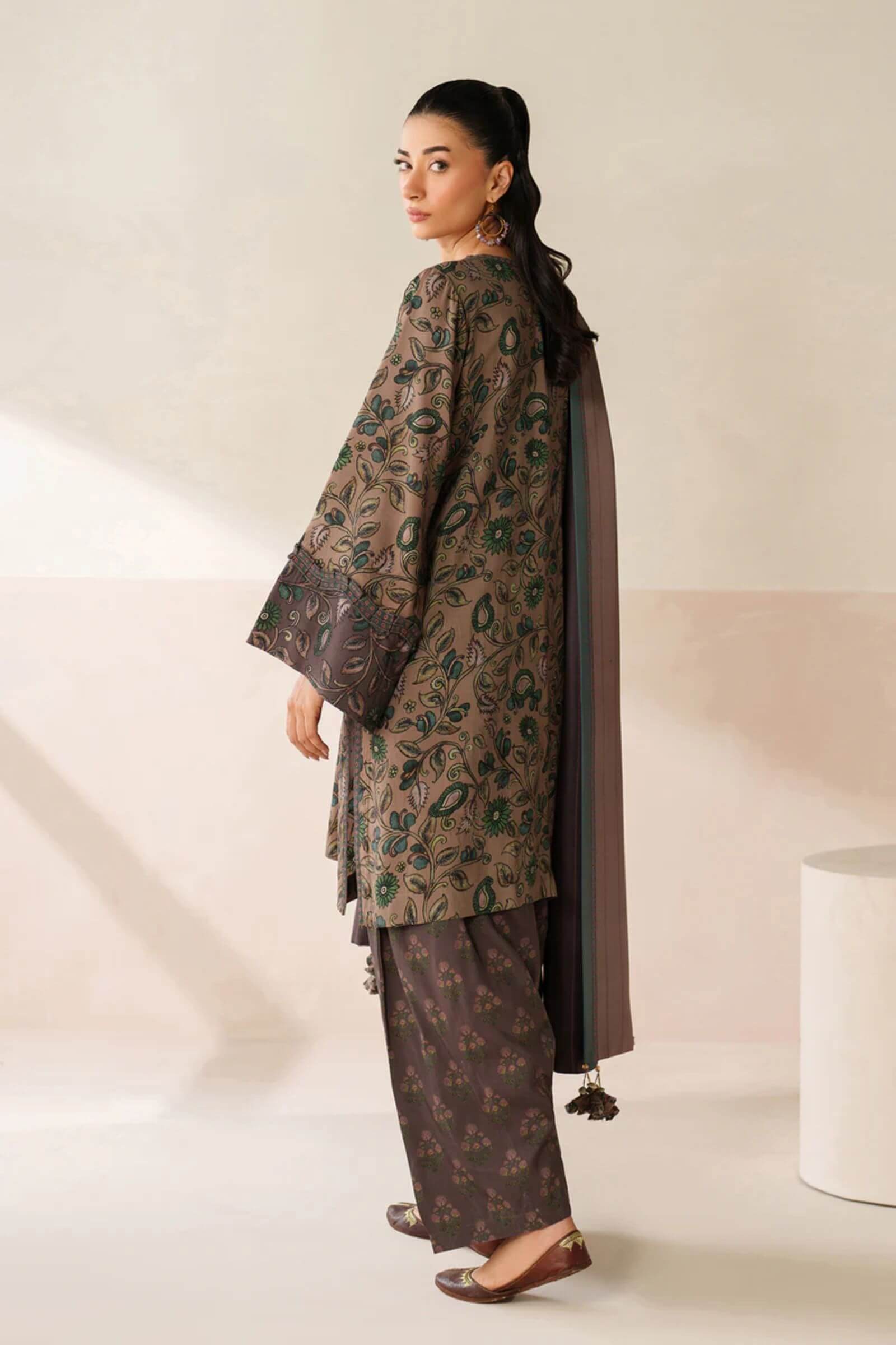 KHADDER WITH PATCHES