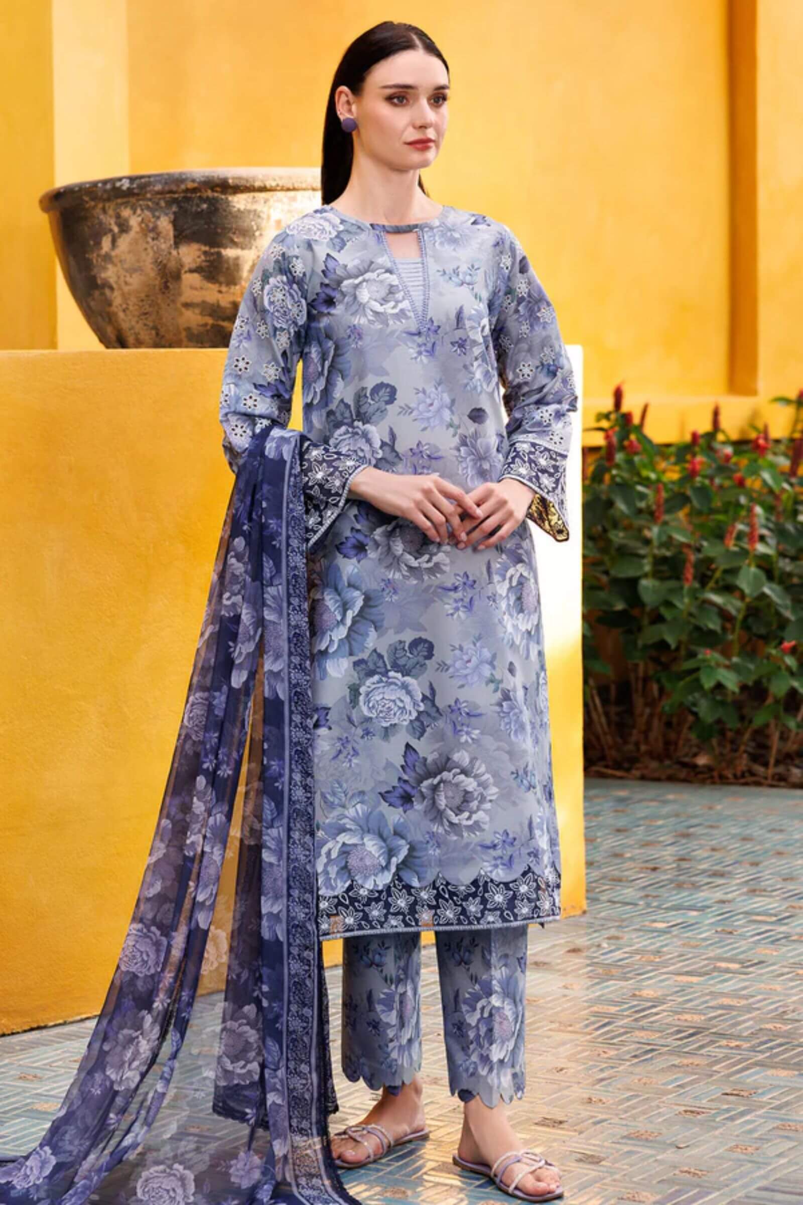 KHADDER WITH PATCHES