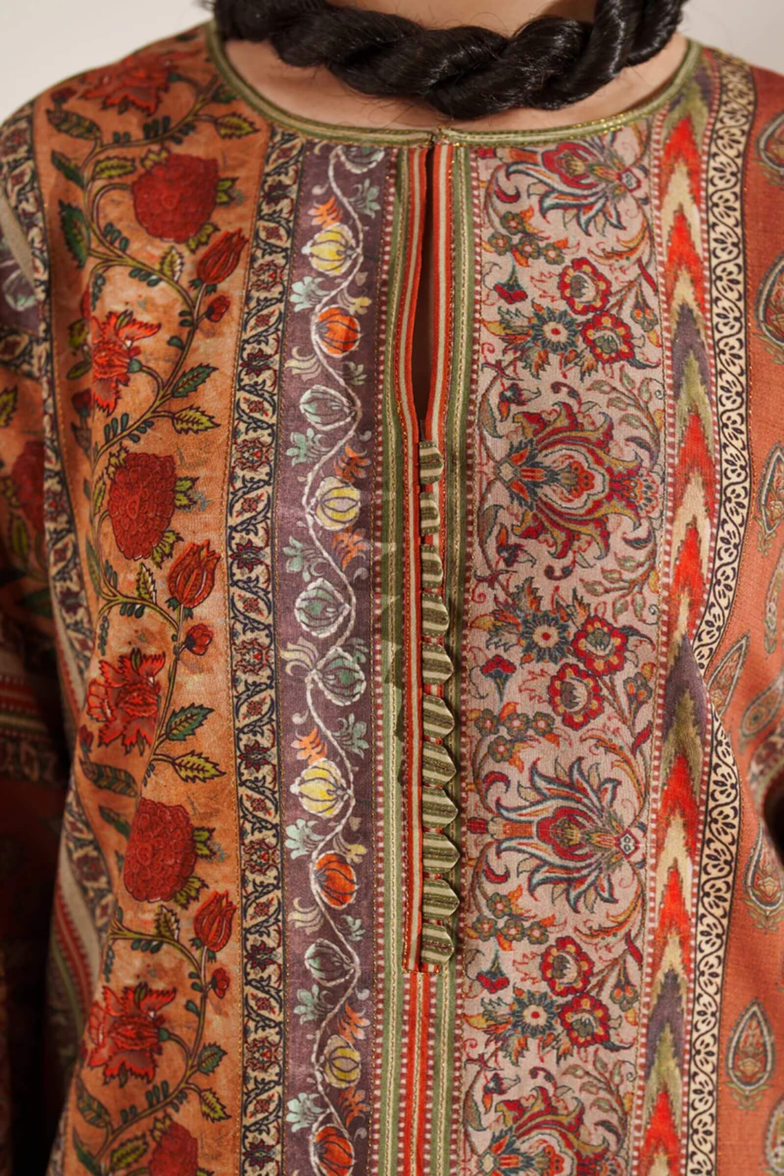 KHADDER WITH PATCHES